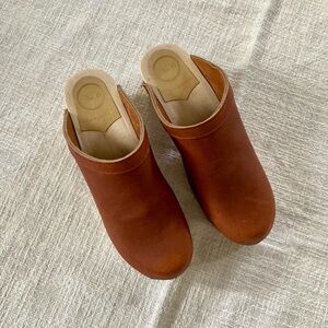 No. 6 Store Old School Mid-heel clog in Bourbon